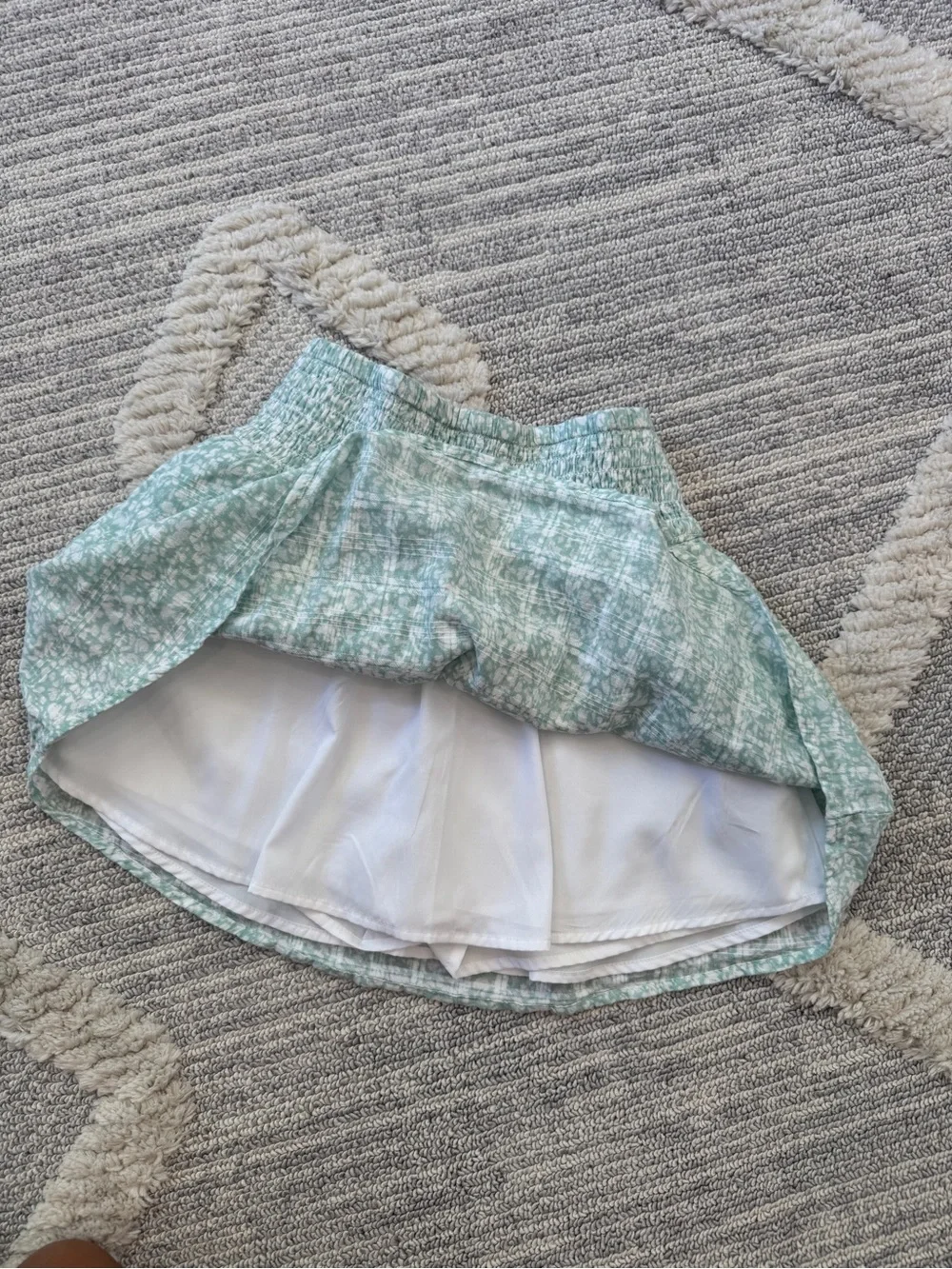 abercrombie kids excellent only